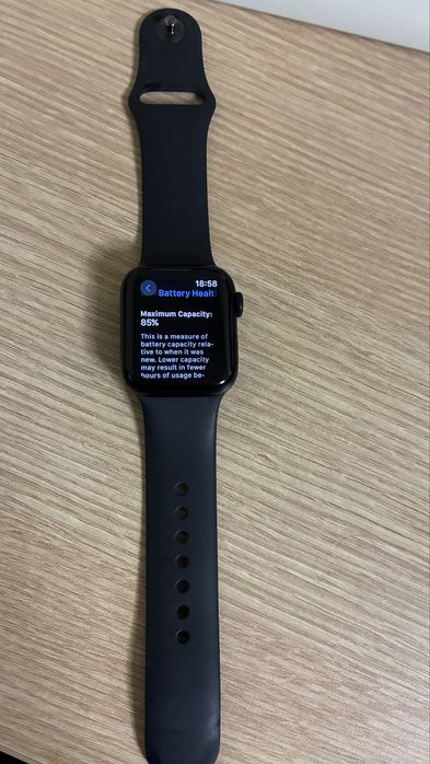 Apple Watch SE 2nd Gen 40mm GPS 2022
