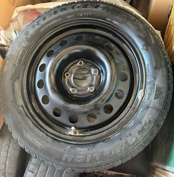 Продам комплект зимние шины с дисками