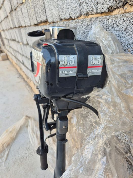 Мотор қайыққа сатылады