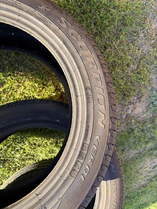PIRELLI SCORPION verde 235/50 R19