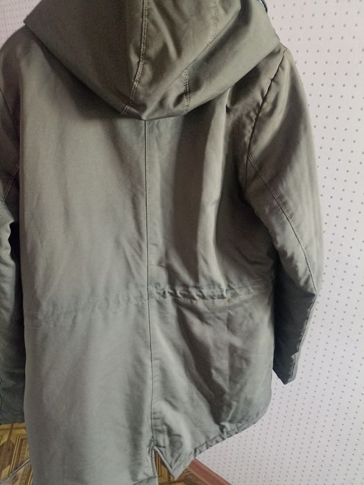 Продам куртку 48 размер