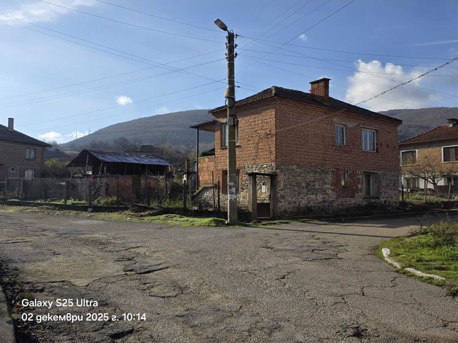 Продава се Къща в с. Бяла, Област Сливен - 140 кв.м за 200 €/кв.м - Снимка #1