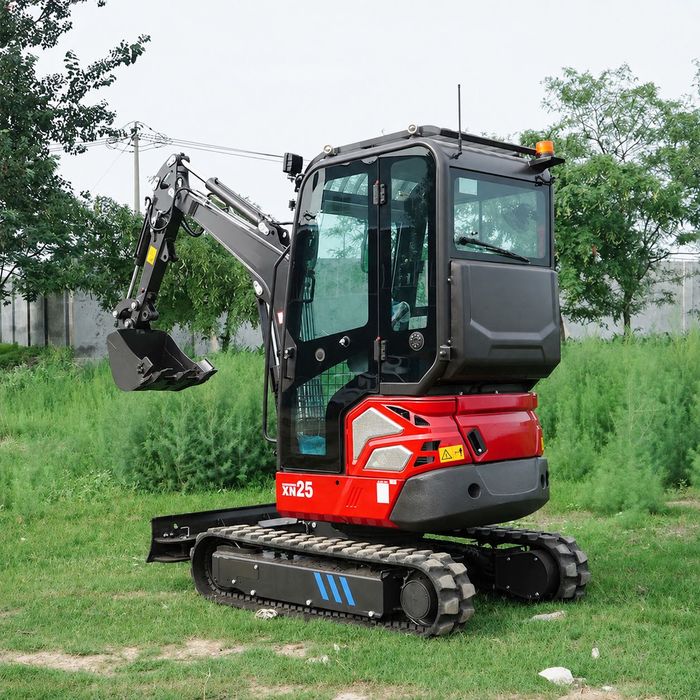 Mini Ekskavator 2.5tonna /Kubota dvigatel/garantiya 1yil