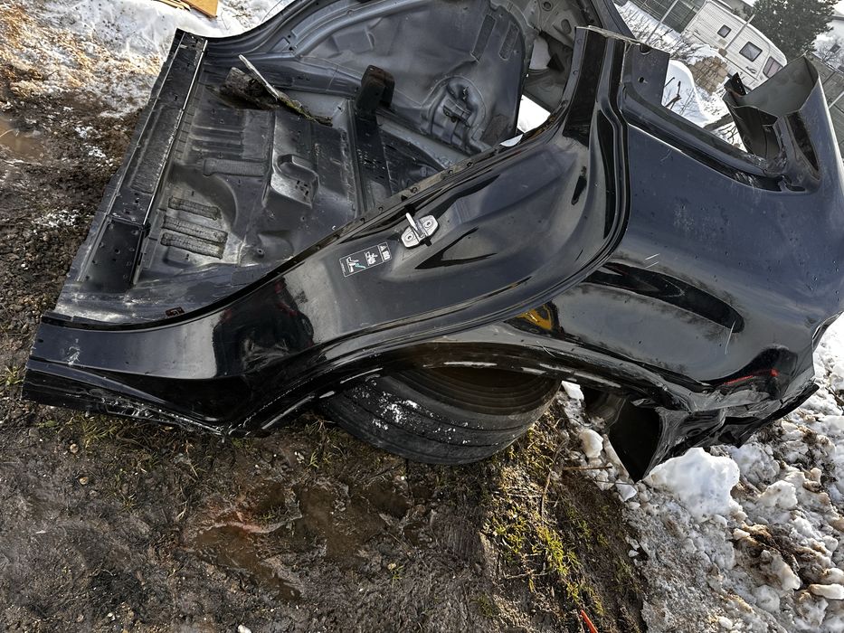 Aripă stânga spate mercedes gle w292 coupe.