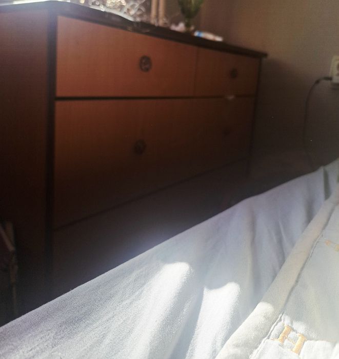 Продам кровать - модуль 10000+комод 20000