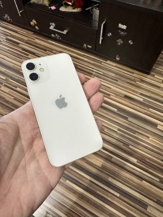 iPhone 12 mini, alb, memorie 64Gb, baterie 86%, iOS 26, frumos