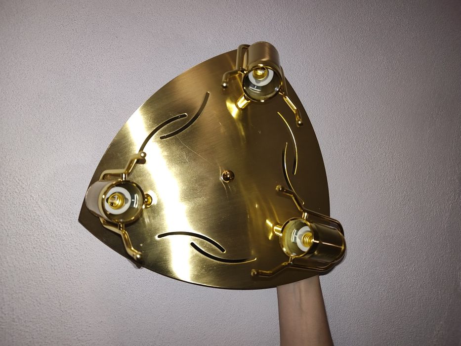 Лампа за таван или стена за 3 крушки Нова!