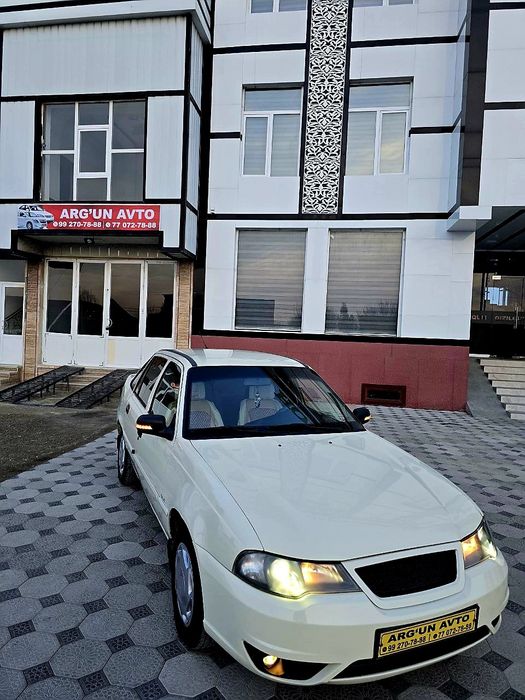 Nexia 2 dons luks yili: 2015 sotiladi