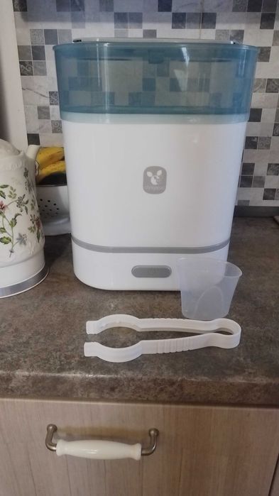 помпа за кърма Philips Avent + 2 шишета с допълнителни биберони