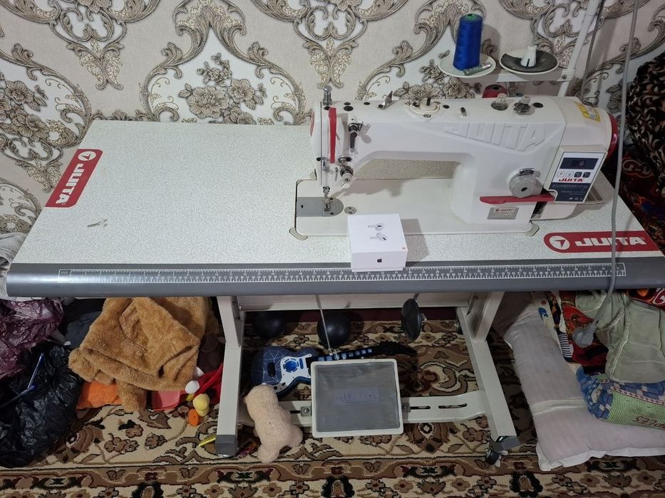 Tikish moshinga Juita