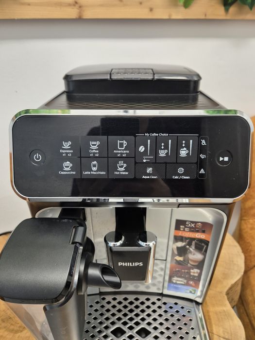 Espressor Phillips LatteGo