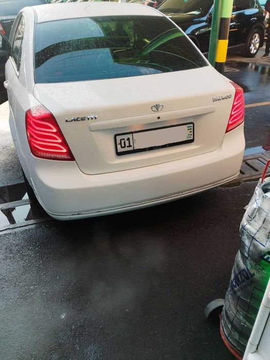 Продаётся Ласетти белая корейская сборка