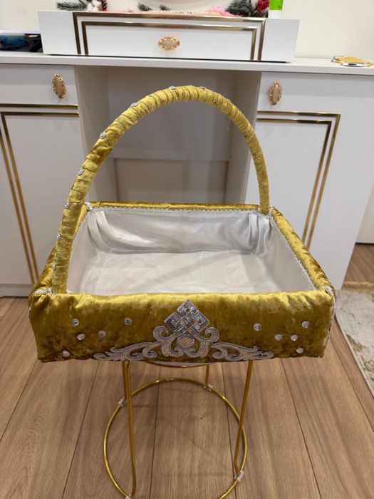 Продам калта подарочная коробка