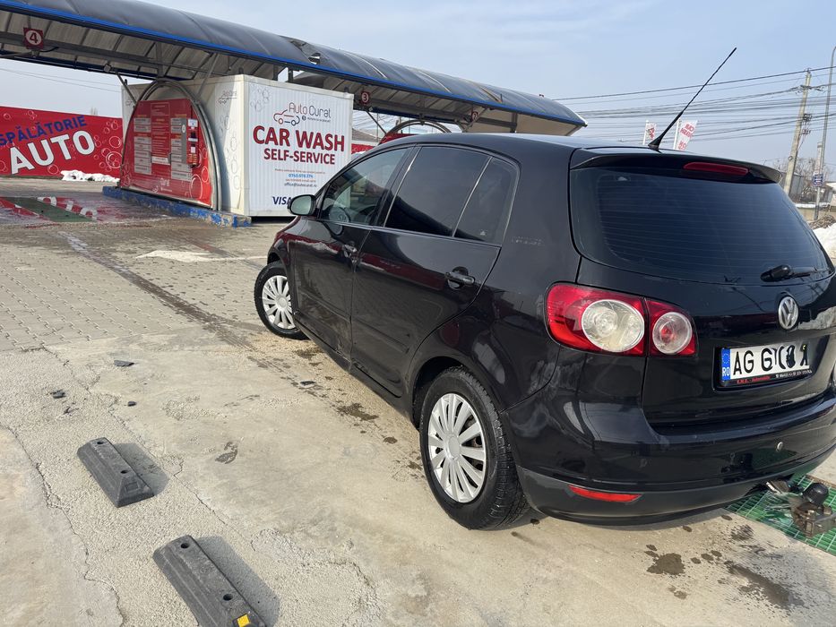 Vw.   golf   5    plus