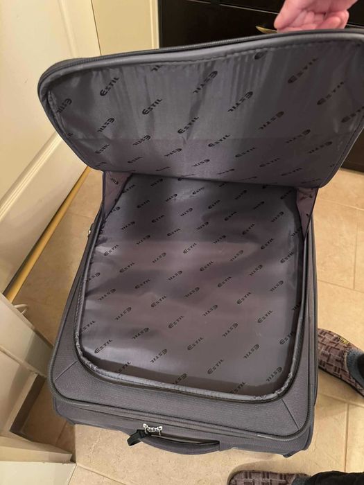 Голям куфар на колелa