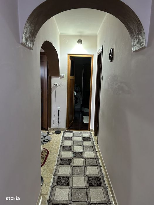 121.500 e Galata ap 3 c decomandat bloc cadre 78 mp 2 bal et 4 cu pod — fotografia 3
