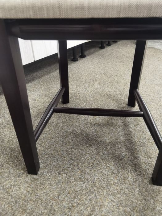 Нови столове от Троян