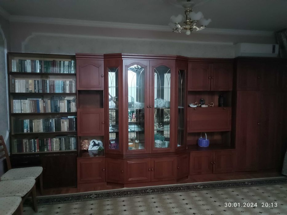 Продаётся 4х комнатная квартира в Яшнабадском районе. Массив Панельный