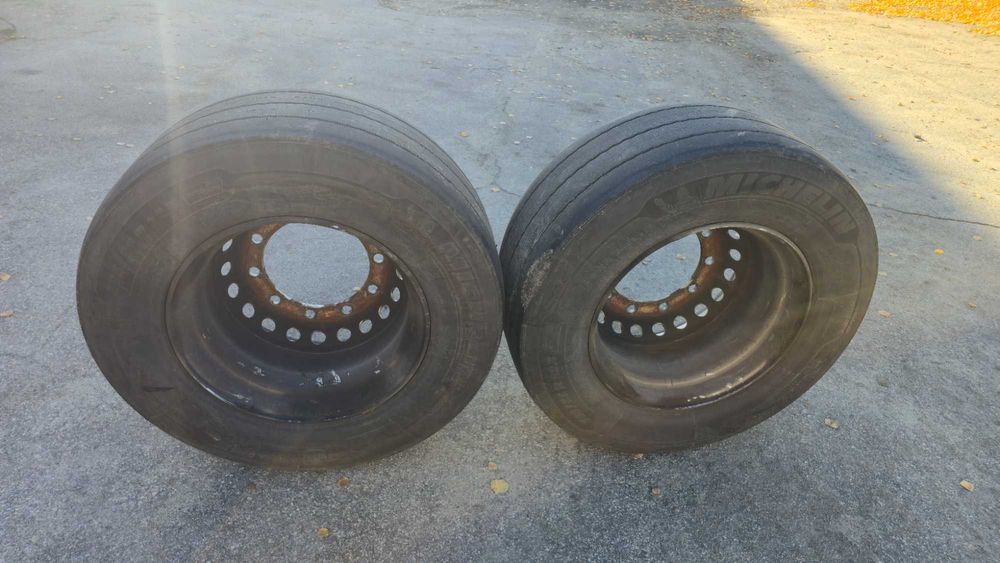 385 55 22.5 Michelin с ръб