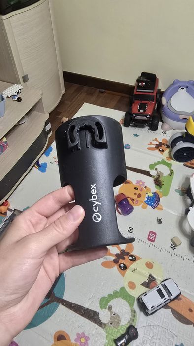 Cybex подстаканник