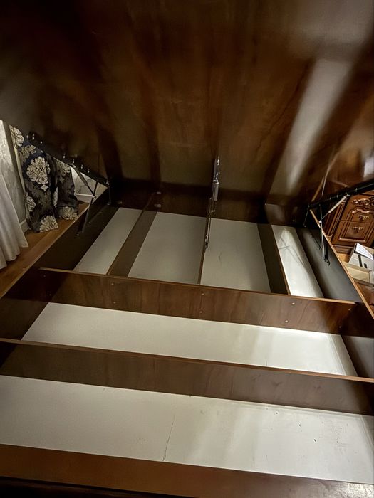 Mebel. Spalniy garnitur. Spalniy mebel