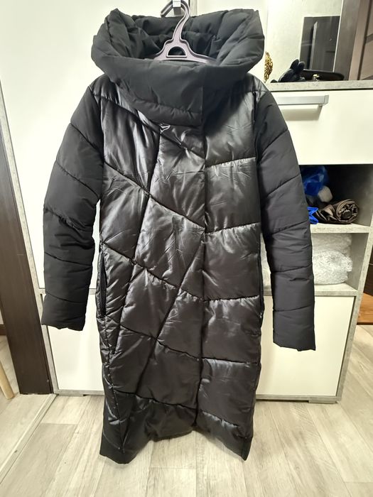 Пуховик зимний женский