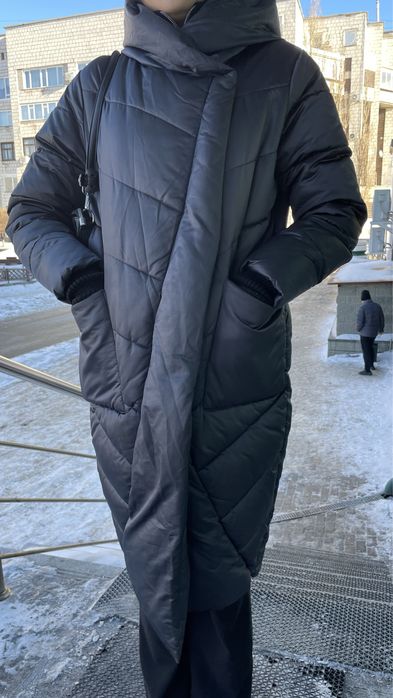 Продам зимнию куртку