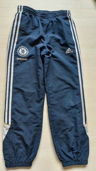 Adidas Chelsea FC  Юношески екип 11г. --12г. Ръст 152см.