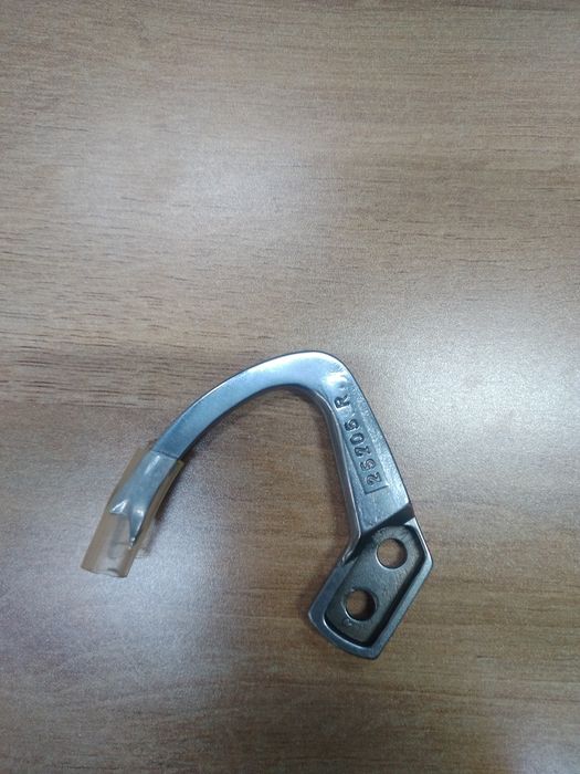 Overlok mashinka zapchastlari sotiladi. Gilamchilar uchun zapchastlar