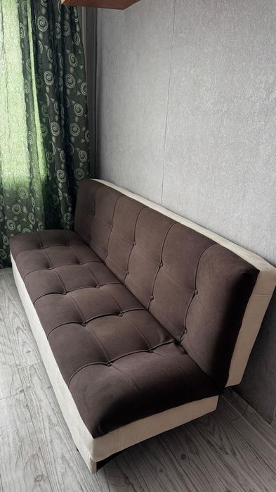 Продам диван в отличном состоянии.