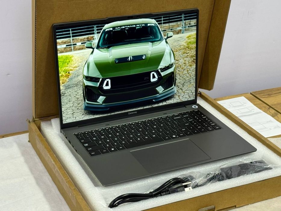 GATEWAY 16/512 kuchli premium toifadagi noutbook