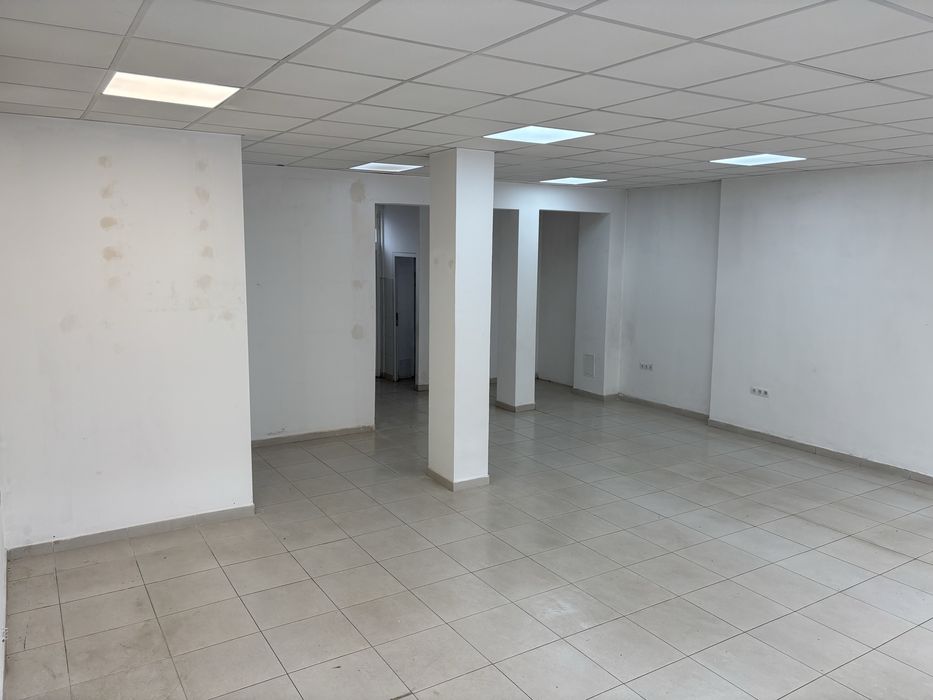 Spațiu comercial 60 mp de închiriat sau vânzare – centru Vișeu de Sus