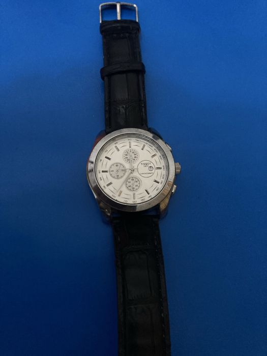 Мужские часы 2 за 4