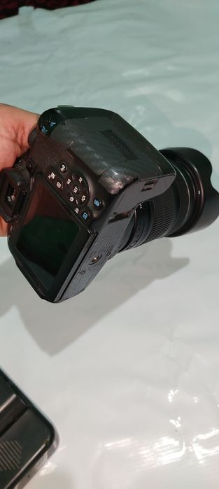 Canon 800D xolati yaxshi ishlashi zo'r 18.135 STM