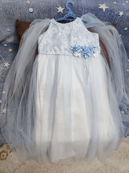 Нарядные платья для девочек