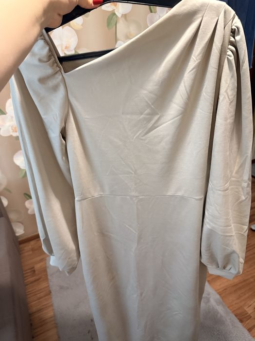 Продам недорого вещи