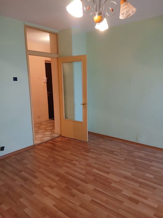 Ocazie!Apartament cu una cameră decomandat Mazepa (banci).