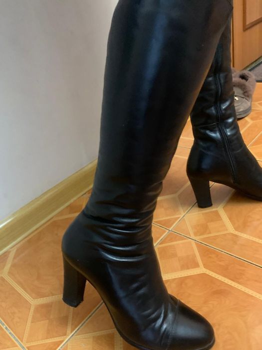 Қыстық етік сатылады бағасы 30мын