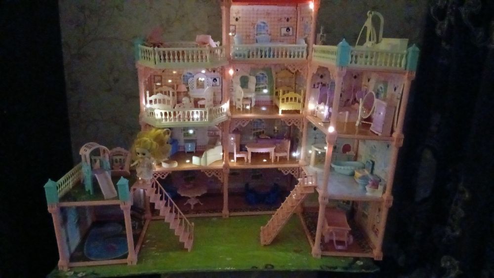 Большой кукольный домик !