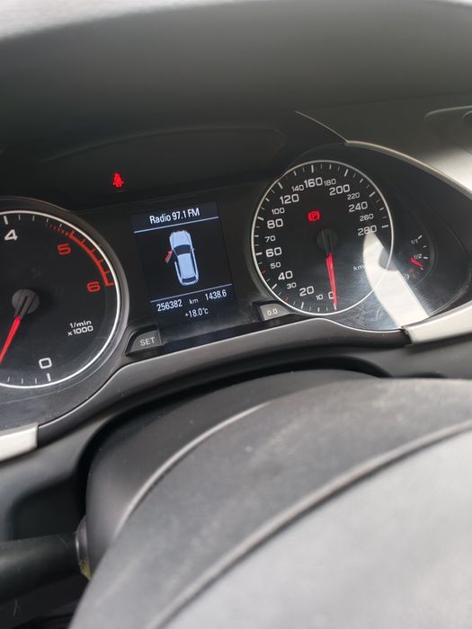 Audi a4 b8 2.0 tdi