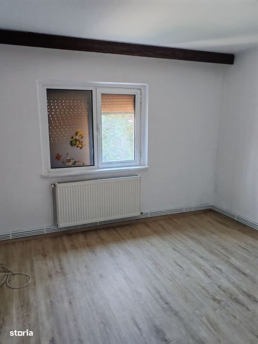 Apartament 2 camere decomandat - de vanzare