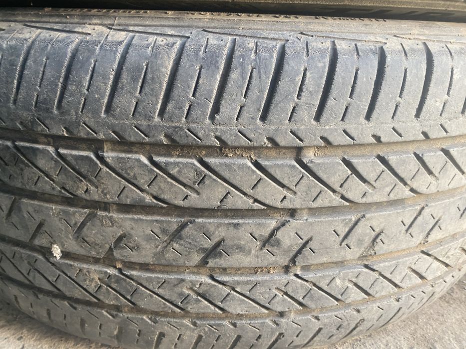 Продам шины на R18