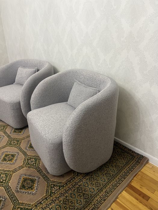 Продается новое два кресло