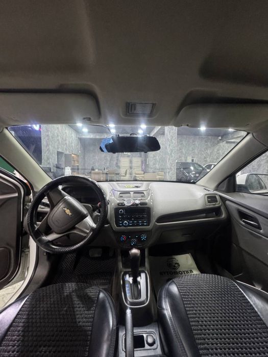 Cobalt Avtomobili sotiladi