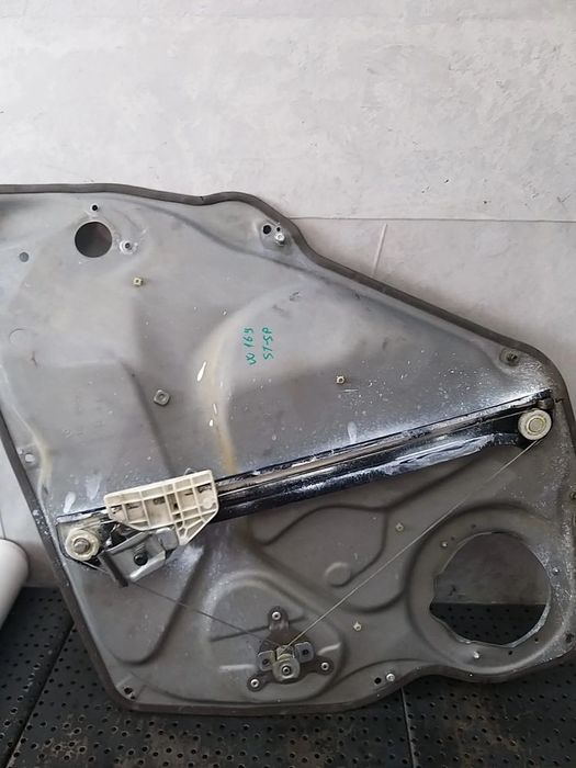 Macara manuala stanga spate mercedes a class w169 a1697300179