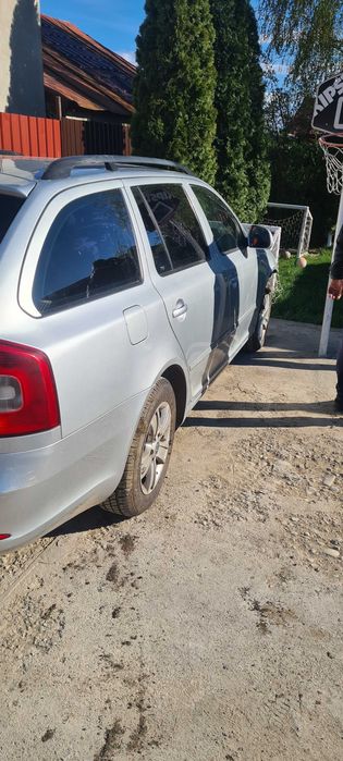 Vand skoda octavia 2012 lovita in fata