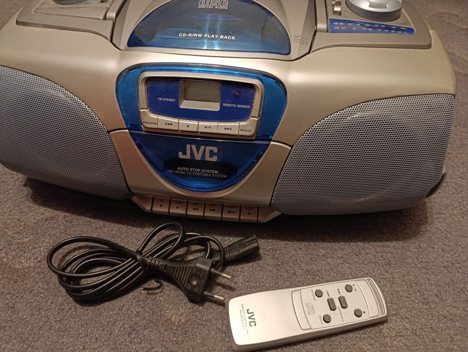 Combină muzicală JVC