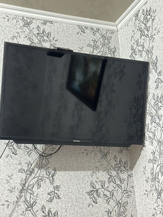 Samsung televizor sotiladi + wifi box