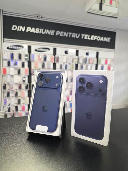 Iphone 17 Pro Max / Silver/Blue /  DeluxGSM