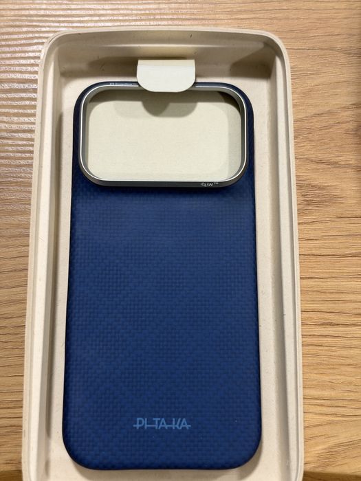 Carcasa Pitaka Iphone 18 Pro